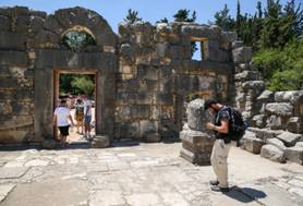 שרידי בית הכנסת בברעם (צילום:  דוד כהן, פלאש 90)